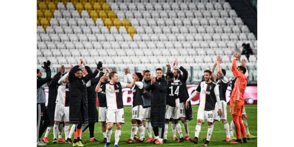 Los ex jugadores del Arsenal marcan un gol y una asistencia para la Juventus